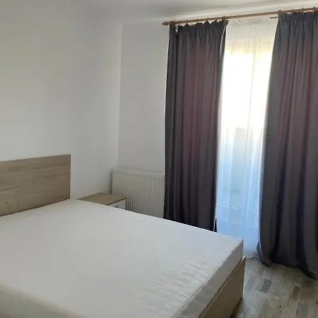 Apartament Ema 11 Apartman *