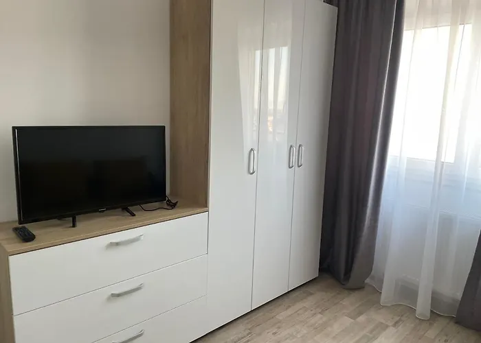 Daire Apartament Ema 11 *